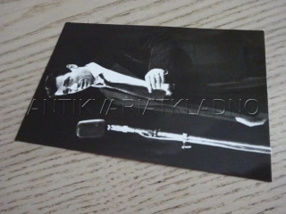 MONTAND YVES, FILMOVÁ KARTIČKA