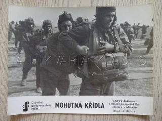 MOHUTNÁ KŘÍDLA, R: V. BOJKOV, FOTOSKA FILM RUS 11610