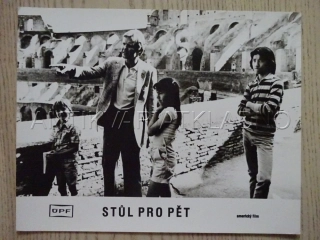 STŮL PRO PĚT, J. VOIGHT, FOTOSKA FILM USA 11749