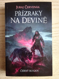 PŘÍZRAKY NA DEVÍNĚ, JURAJ ČERVENÁK, **an