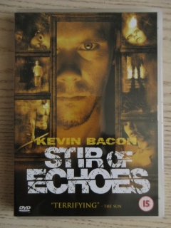 OZVĚNY MRTVÝCH, K. BACON, GB OBAL, ČESKÁ VERZE, DVD FILM