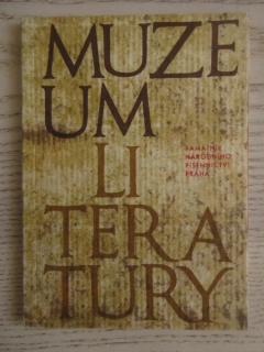 PRŮVODCE PO MUZEU - PAMÁTNÍK NÁRODNÍHO PÍSEMNICTVÍ, MUZEUM LITERATURY, OLEG HOMOLA A SPOL.**an