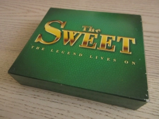 THE SWEET, THE LEGEND LIVES ON, 3X CD HUDBA