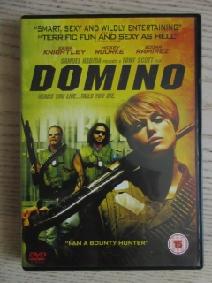 DOMINO, K. KNIGHTLEY, M. ROURKE, GB OBAL, ČESKÉ DVD FILM VČ. FILM BOOK