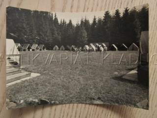 EŠ U PACOVA, PIONÝRSKÝ TÁBOR RUDÁ ZÁŘE, N. P. DŮL GOTTWALD - LIBUŠÍN, OKRES PELHŘIMOV, POHLEDNICE 860