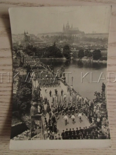MÁJOVÉ OSLAVY V PRAZE, KARLŮV MOST, PRAŽSKÝ HRAD, OKRES HLAVNÍ MĚSTO PRAHA, POHLEDNICE 906