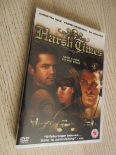 DRSNÝ ČASY, CH. BALE, F. RODRIGUEZ, GB OBAL, ČESKÉ DVD FILM