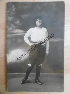 DÍVKA, KOSTÝM, KROJ, ETNOGRAFIE,