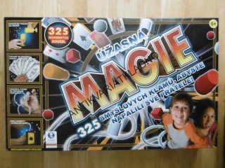 STOLNÍ DESKOVÁ HRA - ÚŽASNÁ MAGIE, 6+
