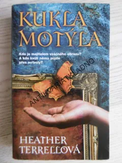 KUKLA MOTÝLA, HEATHER TERRELLOVÁ, **an