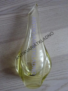 STARÁ SKLENĚNÁ VELKÁ VÁZA, HUTNÍ SKLO, RETRO, ŽLUTÁ, BROUŠENÉ SKLO, MOTÝL NA KVĚTINĚ