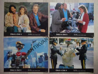 ČÍSLO 5 ŽIJE, 2., FOTOSKA FILM, LOBBY