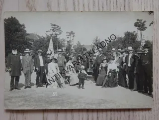 SKUPINA LIDÍ, ASI RODINA, MUŽI, ŽENY, DĚTI