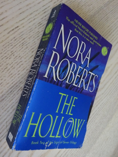 THE HOLLOW 7, NORA ROBERTS, **an