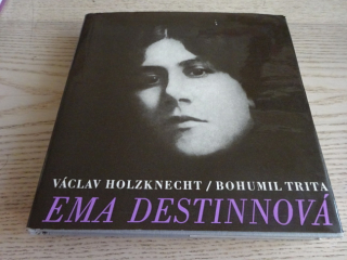 EMA DESTINNOVÁ, VÁCLAV HOLZKNECHT, BOHUMIL TRITA, **an