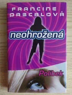 NEOHROŽENÁ, POLIBEK, FRANCINE PASCALOVÁ, **an
