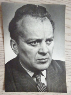 HÖGER KAREL