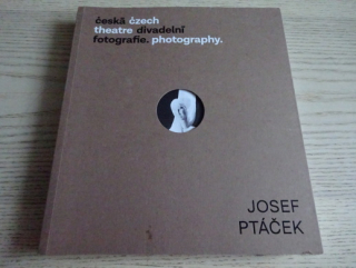 ČESKÁ DIVADELNÍ FOTOGRAFIE, JOSEF PTÁČEK, **an