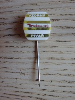 VZORNÝ KRUŠOVICKÝ PIVAŘ, PIVOVAR KRUŠOVICE, ODZNAK