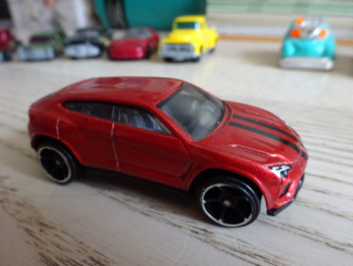 AUTÍČKO, HRAČKA, HOT WHEELS, LAMBORGHINI URUS, MATTEL